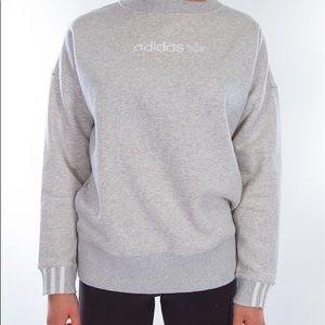 3 for $40 🤑 Adidas Coeeze crewneck sweatshirt, size XS